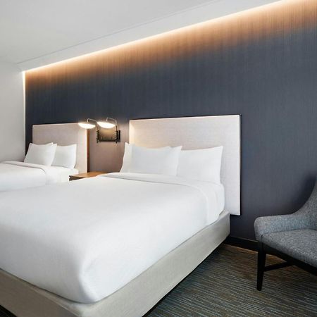 Готель Courtyard By Marriott Seattle Seatac Airport Екстер'єр фото